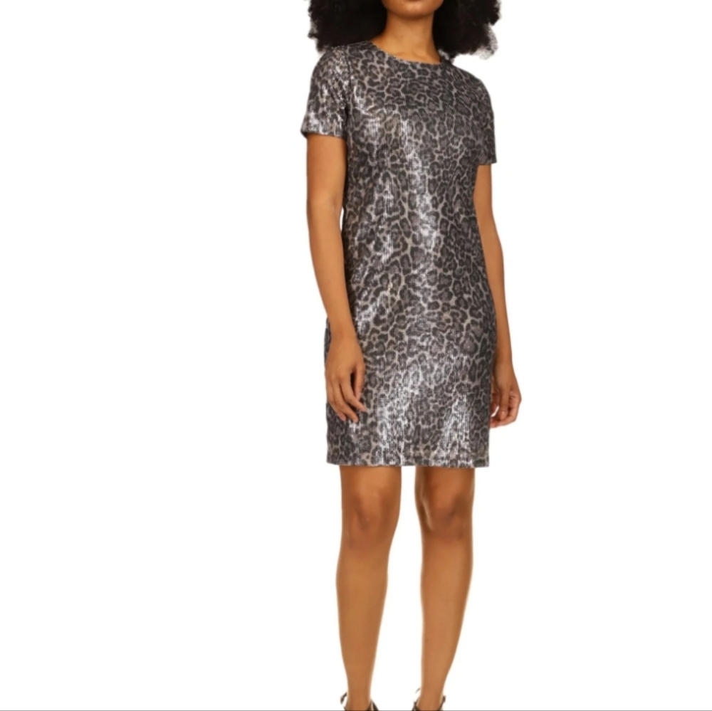 NWT Size M Women's Sequin Animal Print T-Shirt Mini Dress